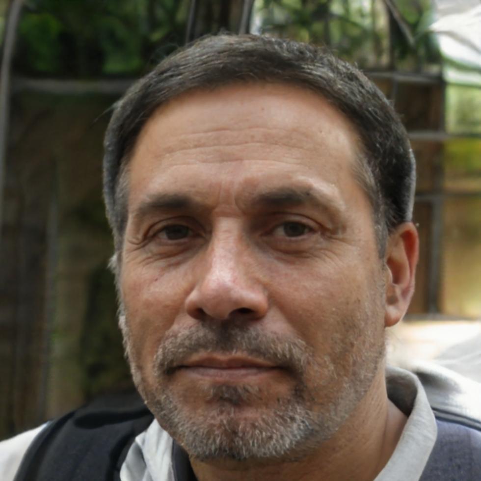 David Chen, Senior Financial Consultant at brionexyra, discussing business strategies